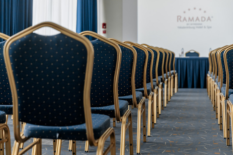 Конференции в Ramada — зал 1